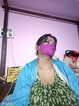 Snapshot of me-pari-hu chatting on 01.14.26 me-pari-hu online show from 01.14.26