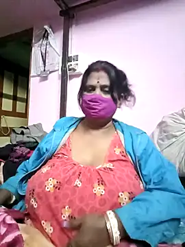 Snapshot of me-pari-hu chatting on 01.15.26 me-pari-hu online show from 01.15.26