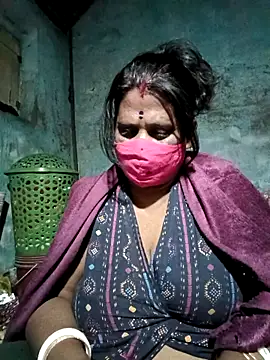 Snapshot of me-pari-hu chatting on 01.31.26 me-pari-hu online show from 01.31.26