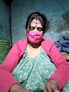 Snapshot of me-pari-hu chatting on 02.01.26 me-pari-hu online show from 02.01.26