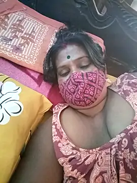 Snapshot of me-pari-hu chatting on 02.07.26 me-pari-hu online show from 02.07.26