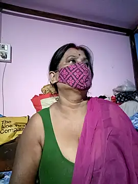 Snapshot of me-pari-hu chatting on 02.11.26 me-pari-hu online show from 02.11.26