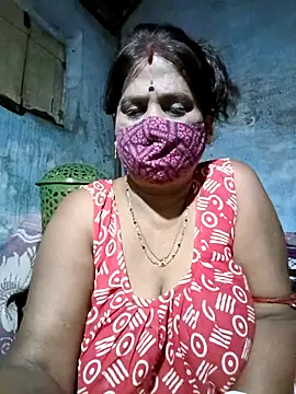 Snapshot of me-pari-hu chatting on 02.26.26 me-pari-hu online show from 02.26.26