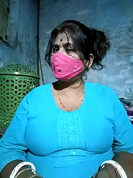 Snapshot of me-pari-hu chatting on 02.27.26 me-pari-hu online show from 02.27.26