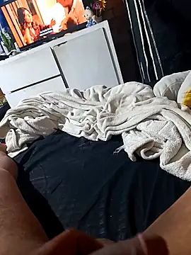 Snapshot of Carlosgutierrrez12334--- chatting on 12.16.25 Carlosgutierrrez12334--- online show from 12.16.25