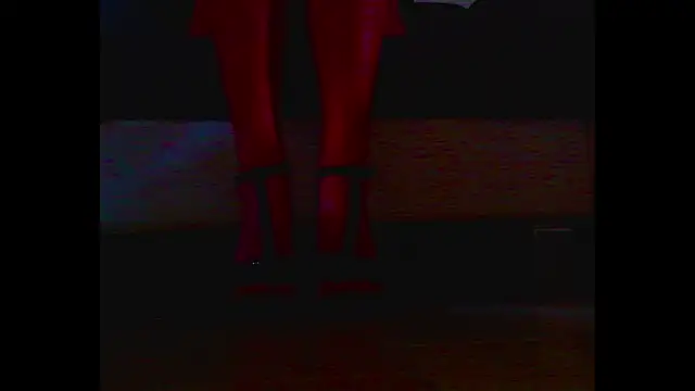 Snapshot of LadyTalona chatting on 12.04.25 LadyTalona online show from 12.04.25