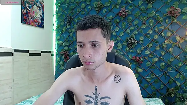 Snapshot of LucassSmith11 chatting on 04.19.26 LucassSmith11 online show from 04.19.26