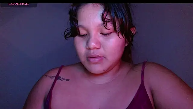 Yourgirl-thaly20 online show from 12.01.25