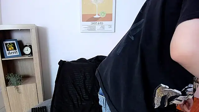 daniellesins2 online show from 12.15.25