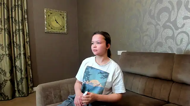 Snapshot of DanyelVirgil chatting on 12.15.25 DanyelVirgil online show from 12.15.25