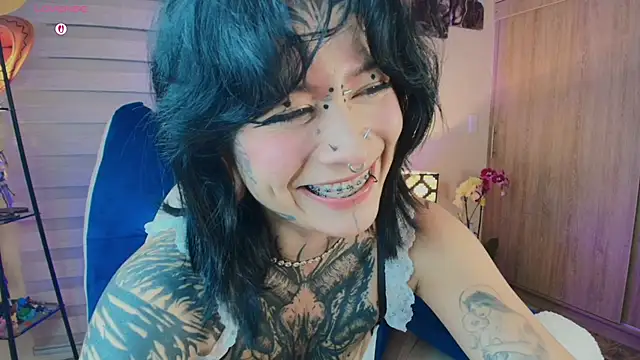 Snapshot of AryRousse chatting on 02.14.26 AryRousse online show from 02.14.26