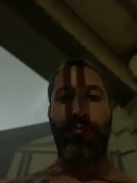 Snapshot of Calientesensible chatting on 12.16.25 Calientesensible online show from 12.16.25