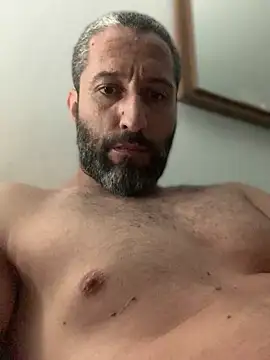 Snapshot of Calientesensible chatting on 02.10.26 Calientesensible online show from 02.10.26