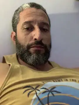 Snapshot of Calientesensible chatting on 02.21.26 Calientesensible online show from 02.21.26