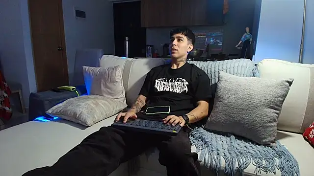 Snapshot of liorvante chatting on 01.12.26 liorvante online show from 01.12.26