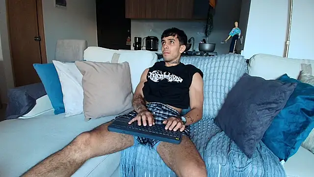 Snapshot of liorvante chatting on 01.16.26 liorvante online show from 01.16.26