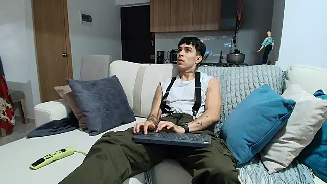 Snapshot of liorvante chatting on 01.18.26 liorvante online show from 01.18.26