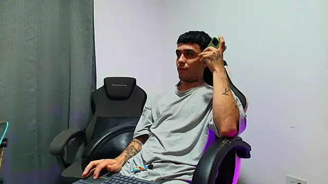 Snapshot of liorvante chatting on 02.03.26 liorvante online show from 02.03.26