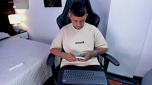 BASTIAN NICOLAS  online show from 01.07.26