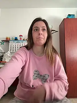 Sareyxon online show from 04.06.26