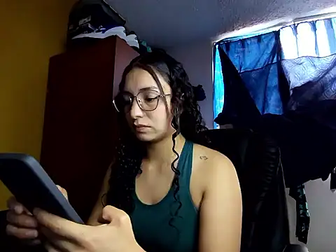 Snapshot of Gwen_Sweet chatting on 01.08.26 Gwen Sweet online show from 01.08.26