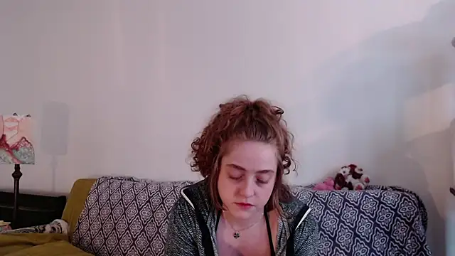 DeliaBlew online show from 01.17.26