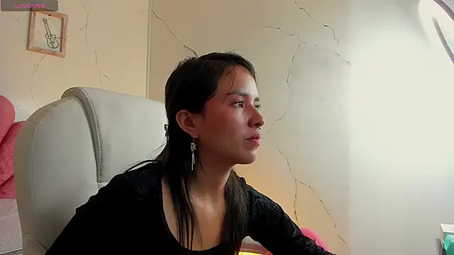 Cherrybombs  online show from 02.04.26