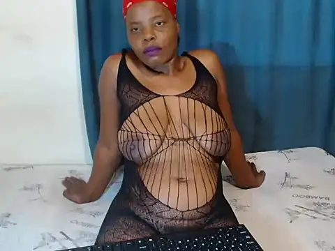 SexyMellow21 online show from 11.30.25