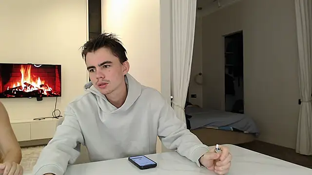 Snapshot of DuoLiveX chatting on 12.02.25 DuoLiveX online show from 12.02.25