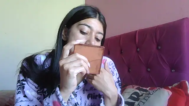 TaylorLove- online show from 12.15.25