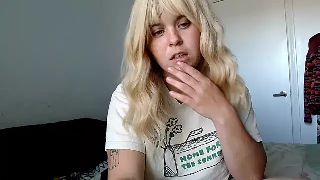 WattledFourth online show from 01.10.26