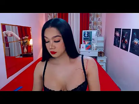 Snapshot of UrScreenGoddess chatting on 07.14.26 UrScreenGoddess online show from 07.14.26