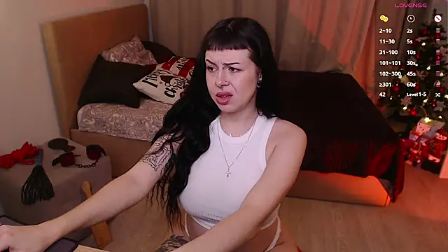 Eliza Bennet online show from 12.21.25