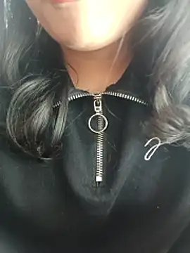 Snapshot of poojababydoll chatting on 12.18.25 poojababydoll online show from 12.18.25