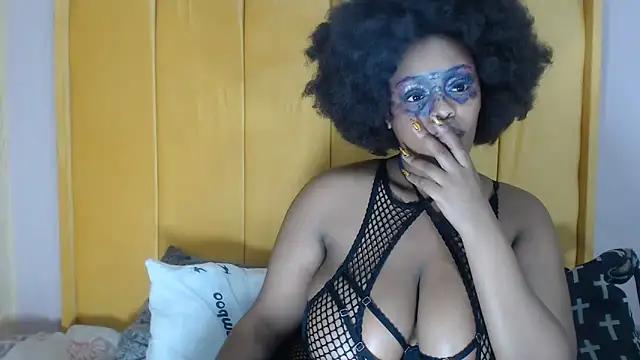 Snapshot of SexyHarleyBlack chatting on 06.23.26 SexyHarleyBlack online show from 06.23.26