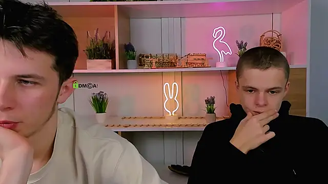 Snapshot of veldi_to chatting on 12.16.25 veldi to online show from 12.16.25