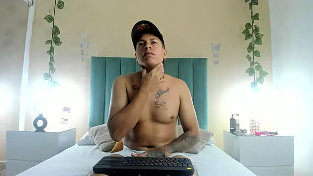 Snapshot of kaylaa_sex chatting on 02.18.26 kaylaa sex online show from 02.18.26