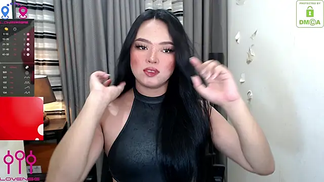 Snapshot of Fantacyloverr chatting on 06.19.26 Fantacyloverr online show from 06.19.26