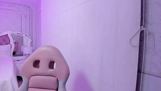 Miss dare online show from 04.18.26