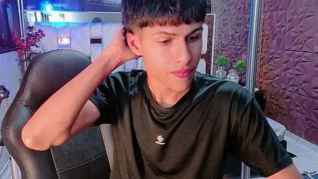 StormLuxX online show from 12.23.25