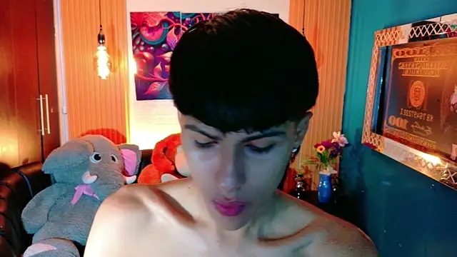 Snapshot of StormLuxX chatting on 05.06.26 StormLuxX online show from 05.06.26