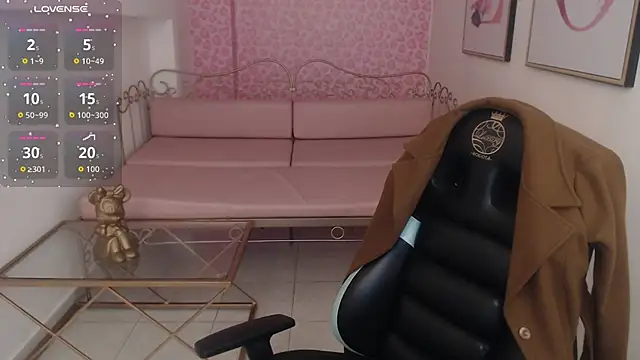 Nina harpper  online show from 01.07.26