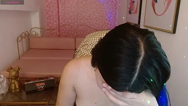 Nina harpper  online show from 03.24.26