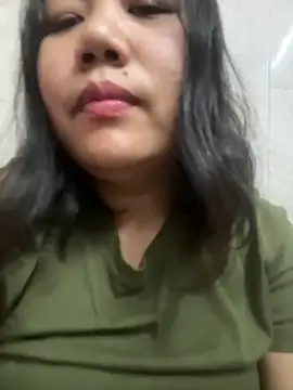 kukunightgirl online show from 12.21.25