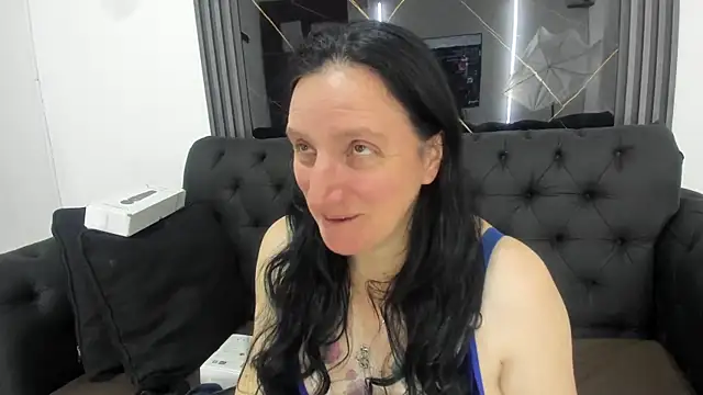 Andre cloefoxx  online show from 12.15.25