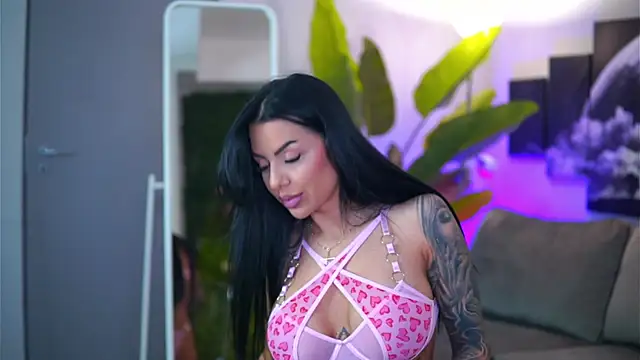 Ivy Trix online show from 02.16.26