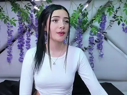 liinzy rouse69 online show from 12.18.25