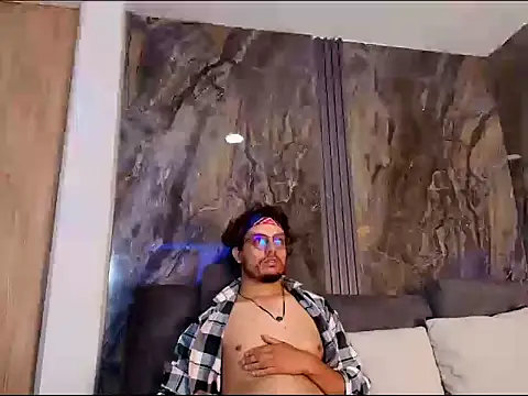 EnzoDarkwood online show from 12.02.25