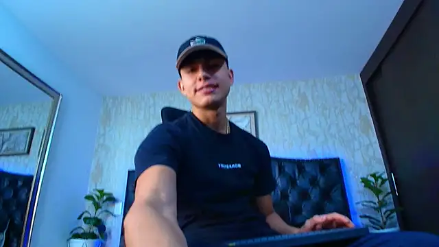 Lander Cruz online show from 03.11.26