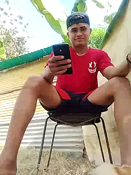 Snapshot of youngboypiss chatting on 01.31.26 youngboypiss online show from 01.31.26